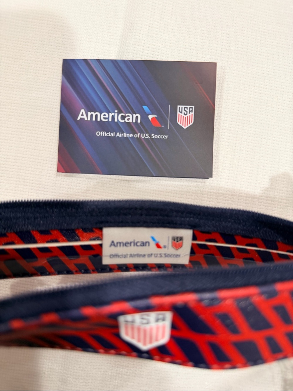 Airline Amenity Kits.. - Picture 3 of 4